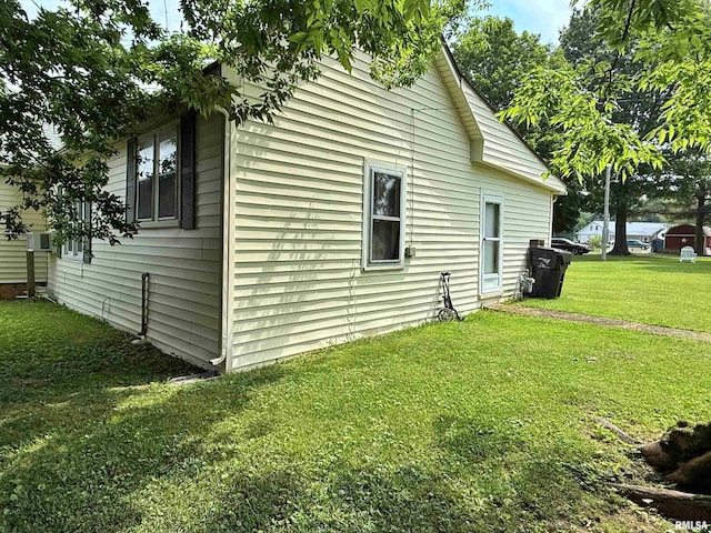 104 E 5th St, Brookport, IL 62910 - view of side of home featuring a yard