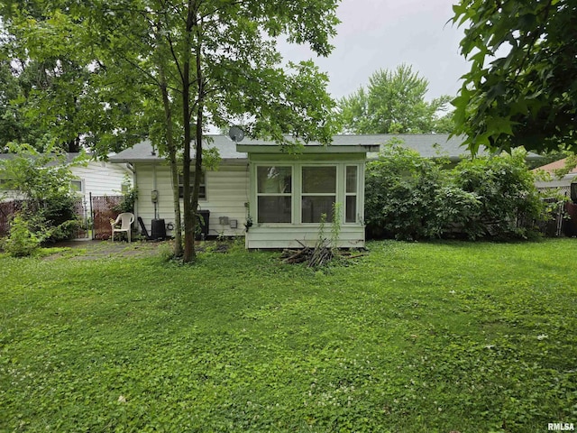 516 Frederick St, Herrin, IL 62948 - photo 20