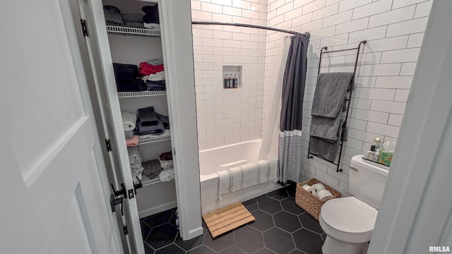 2940 Parrish Rdg, Goreville, IL 62939 - full bath with tile patterned flooring and shower / bath combo with shower curtain