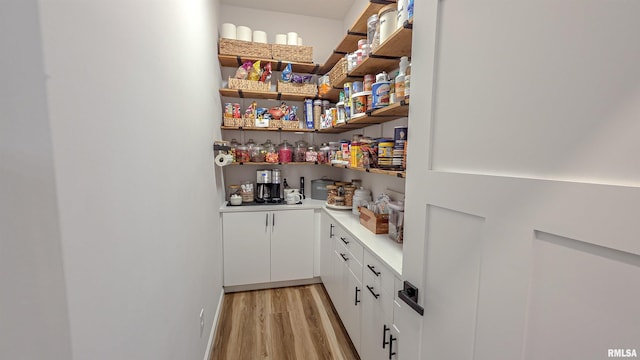 2940 Parrish Rdg, Goreville, IL 62939 - view of pantry