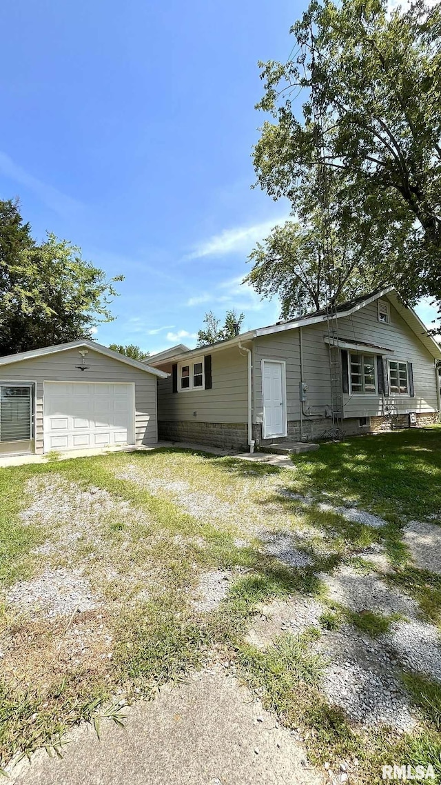 211 Charles St, Benton, IL 62812 - photo 25