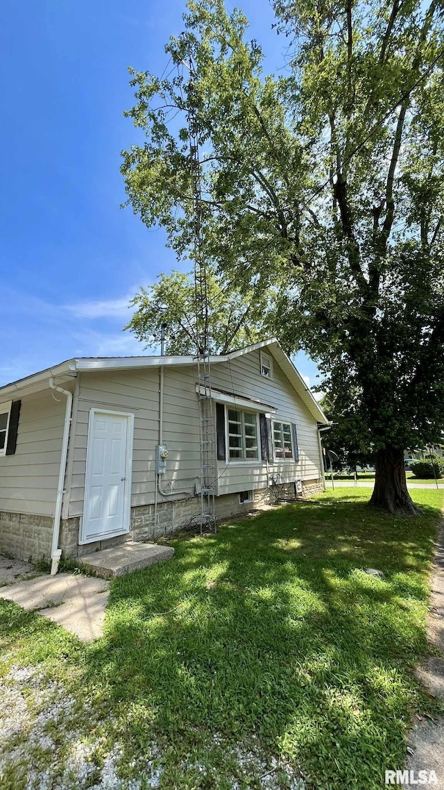 211 Charles St, Benton, IL 62812 - photo 26