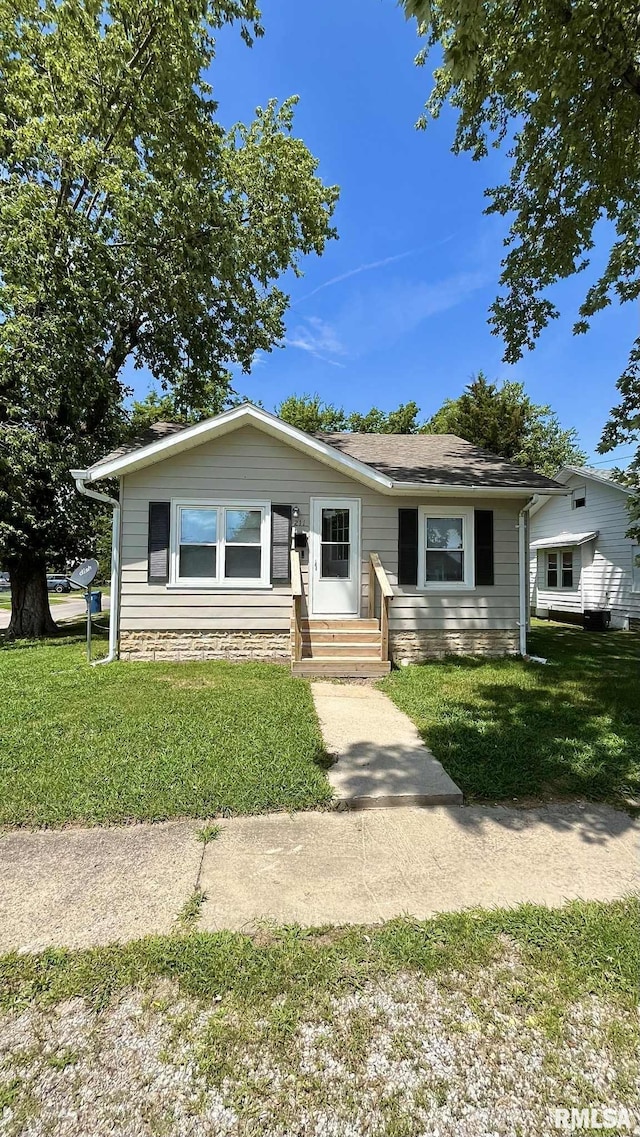 211 Charles St, Benton, IL 62812 - photo 31