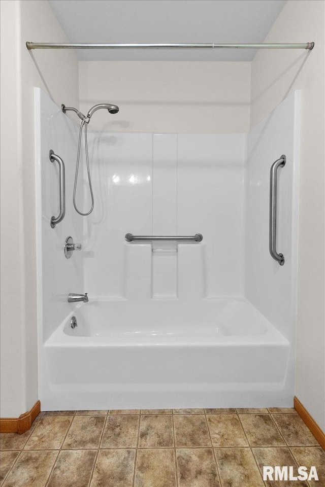 1504 Apache Dr, Marion, IL 62959 - full bathroom with baseboards and shower / tub combination