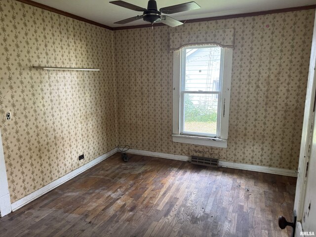 207 S Roosevelt St, Elkville, IL 62932 - photo 9