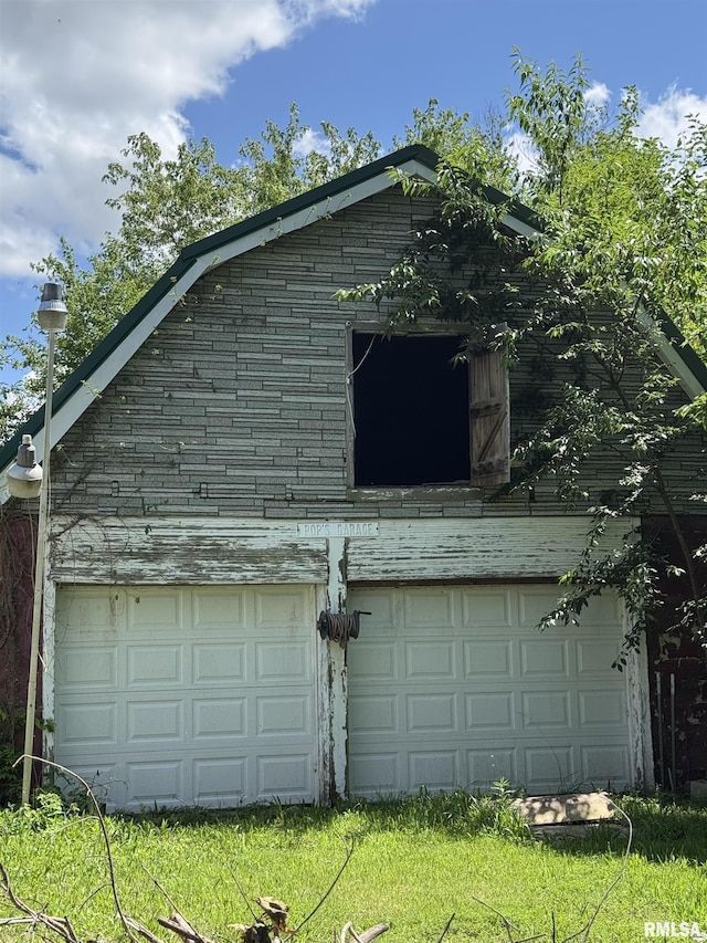 9004 Old State Route 14th Rte, Duquoin, IL 62832 - view of garage