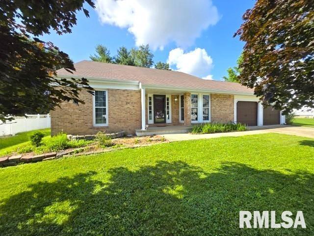 3112 Lime Ave, Mount Vernon, IL 62864 - photo 1