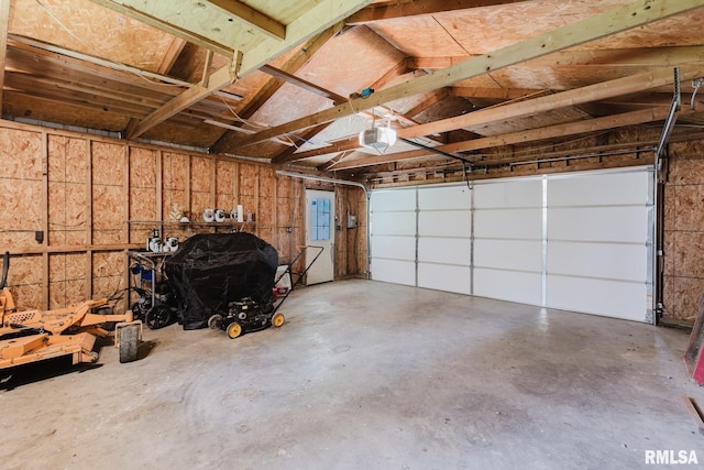 880 State Route 166, Creal Springs, IL 62922 - garage with a garage door opener