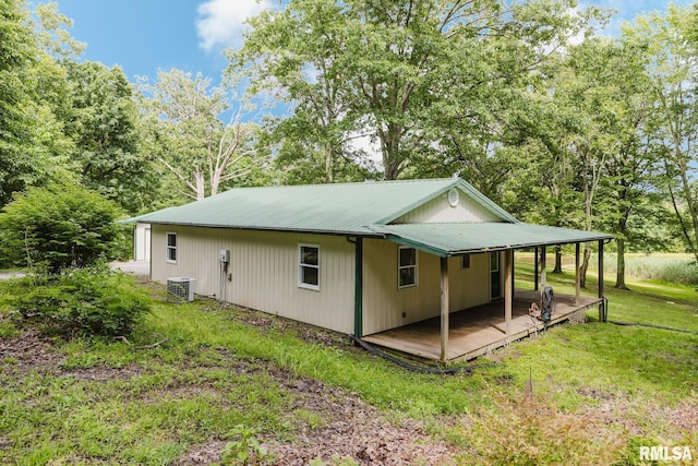 880 State Route 166, Creal Springs, IL 62922 - view of property exterior with a metal roof and a yard