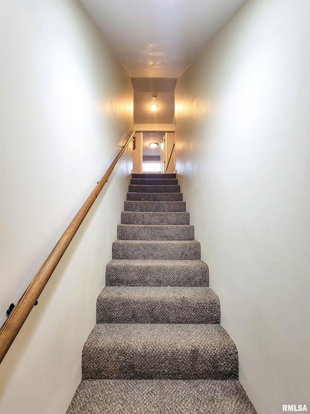 439 E N Ave, Flora, IL 62839 - photo 52
