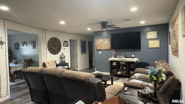 506 S Kentucky St, Benton, IL 62812 - living room featuring a ceiling fan, wood finished floors, and recessed lighting