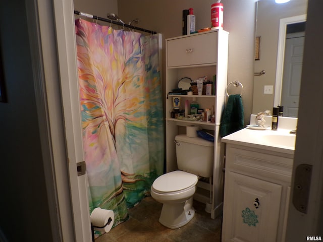 1821 Mark Dr, Sparta, IL 62286 - bathroom with vanity and a shower with curtain