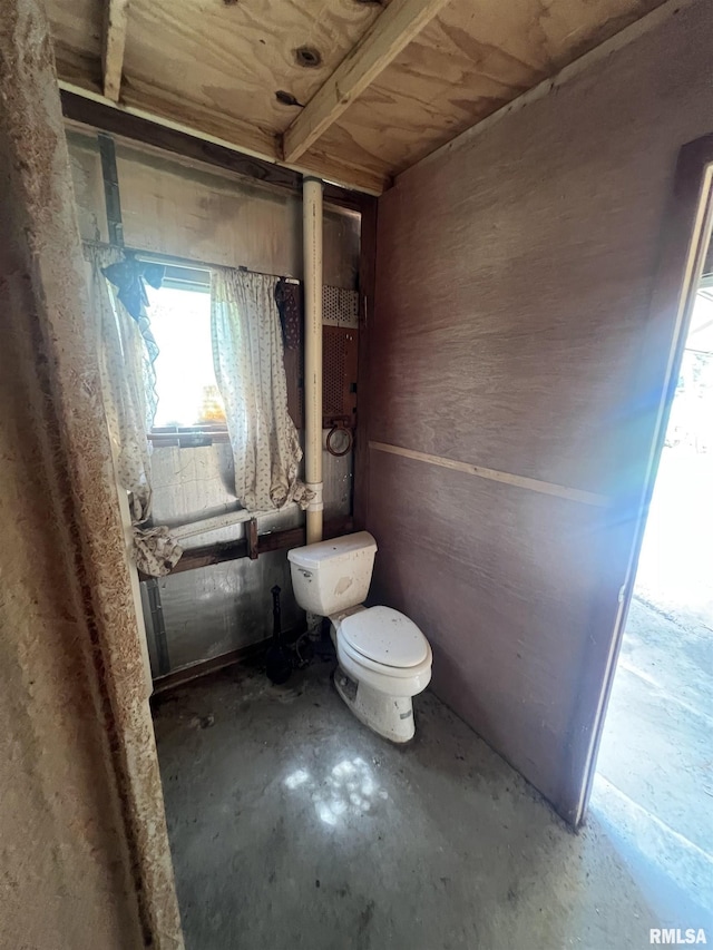 18640 Mount Zion Rd, Benton, IL 62812 - bathroom featuring toilet and unfinished concrete flooring