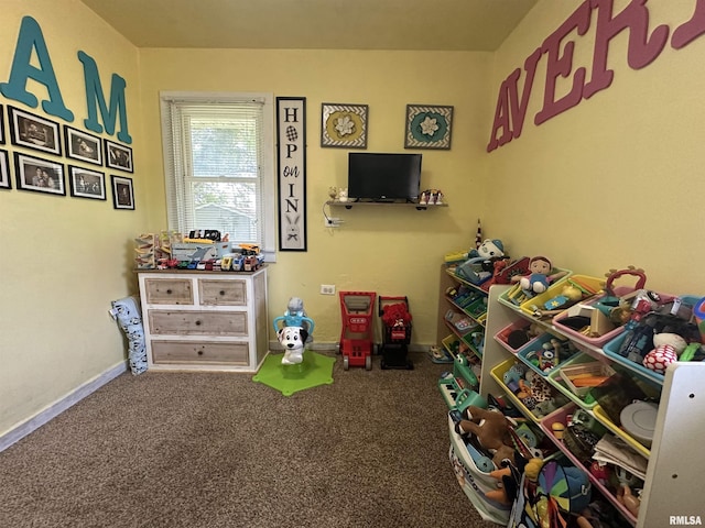 525 N St, Murphysboro, IL 62966 - game room featuring carpet floors and baseboards