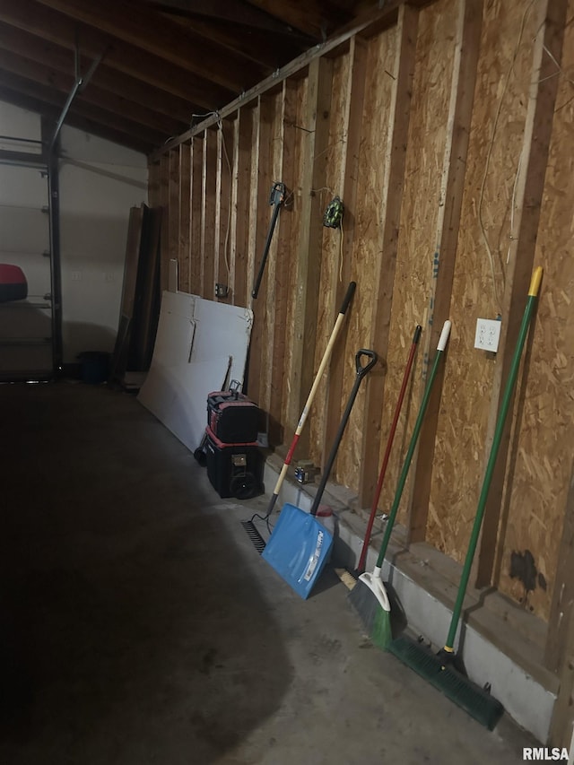 1011 S 20th St, Murphysboro, IL 62966 - view of garage