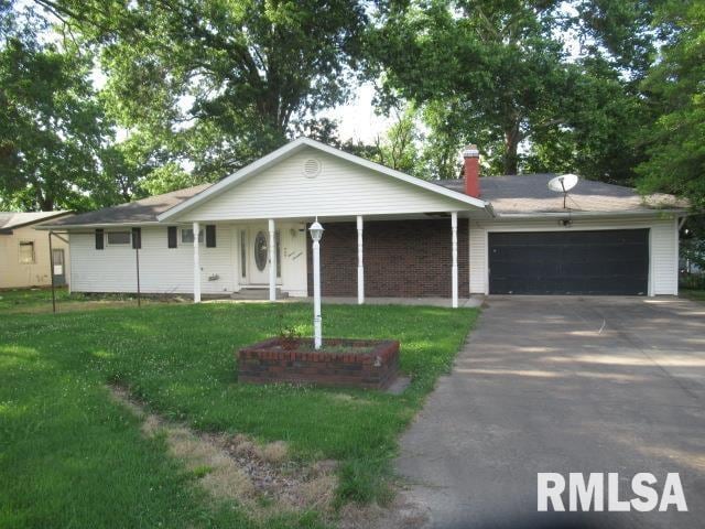 1117 E Ash St, Herrin, IL 62948 - photo 1