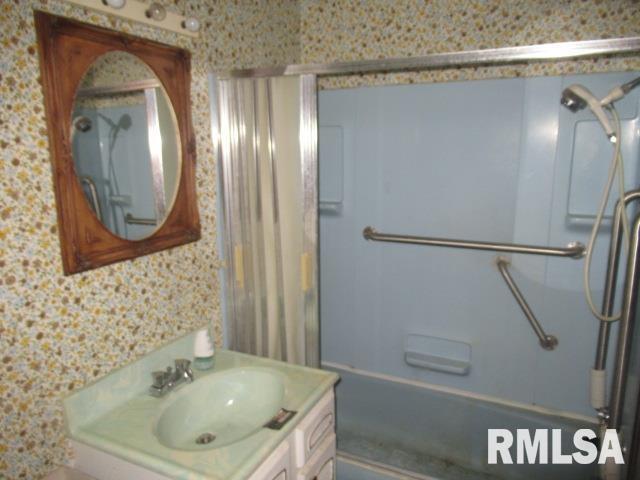 1117 E Ash St, Herrin, IL 62948 - photo 18