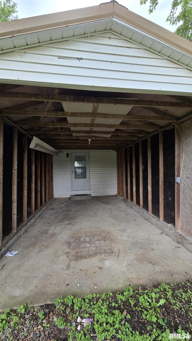711 Mclean St, Rosiclare, IL 62982 - view of parking / parking lot