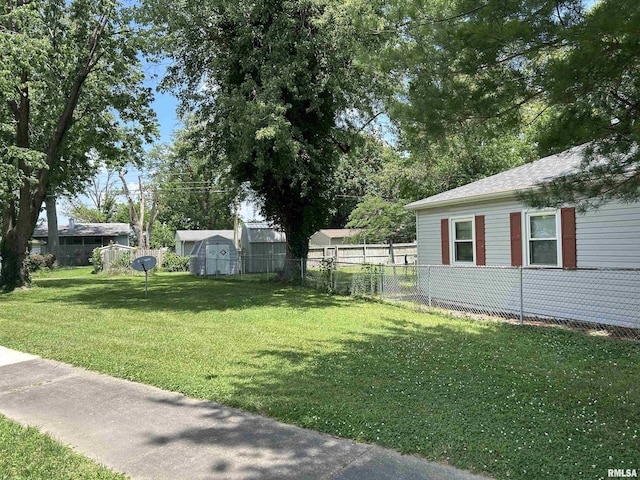 1026 E Noleman St, Centralia, IL 62801 - view of yard