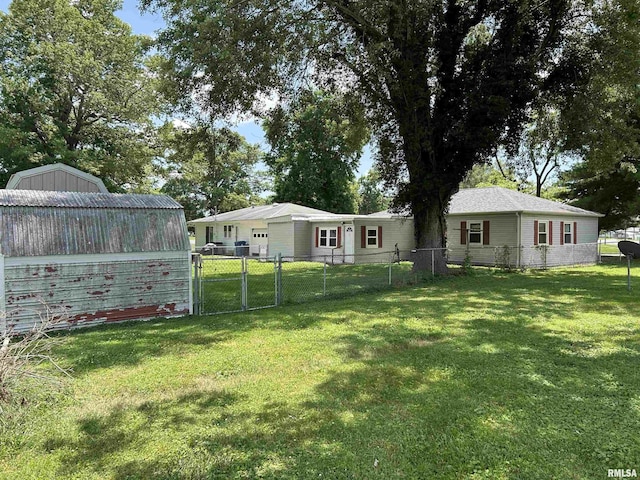 1026 E Noleman St, Centralia, IL 62801 - view of yard with a gate and a shed