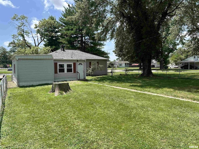 1026 E Noleman St, Centralia, IL 62801 - view of yard