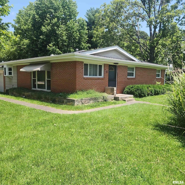 10 Homestead Dr, Mount Vernon, IL 62864 - photo 1