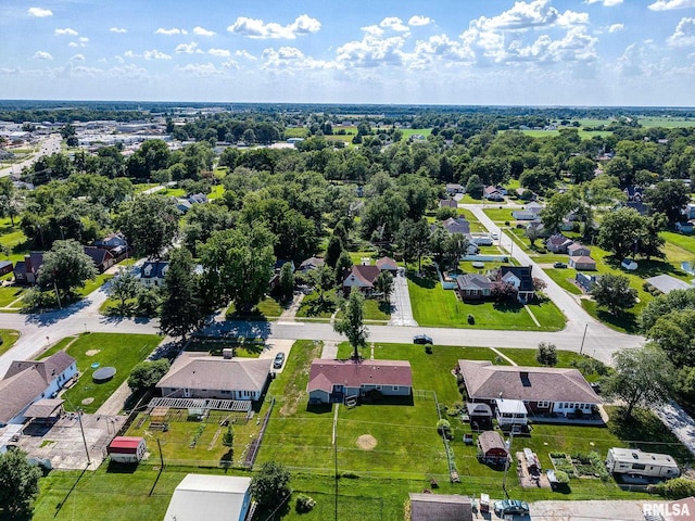 326 N Indiana St, Salem, IL 62881 - aerial perspective of suburban area