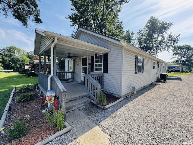 410 S Merritt St, Odin, IL 62870 - photo 3