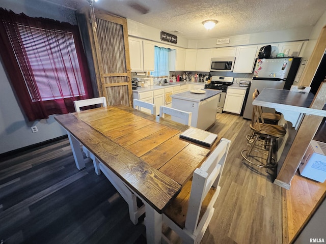 410 S Merritt St, Odin, IL 62870 - photo 9
