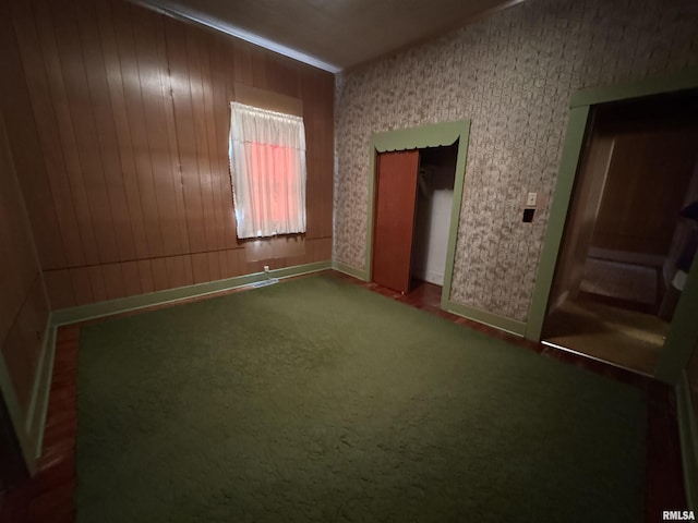 1607 W Cherry St, Marion, IL 62959 - unfurnished bedroom with carpet flooring and baseboards