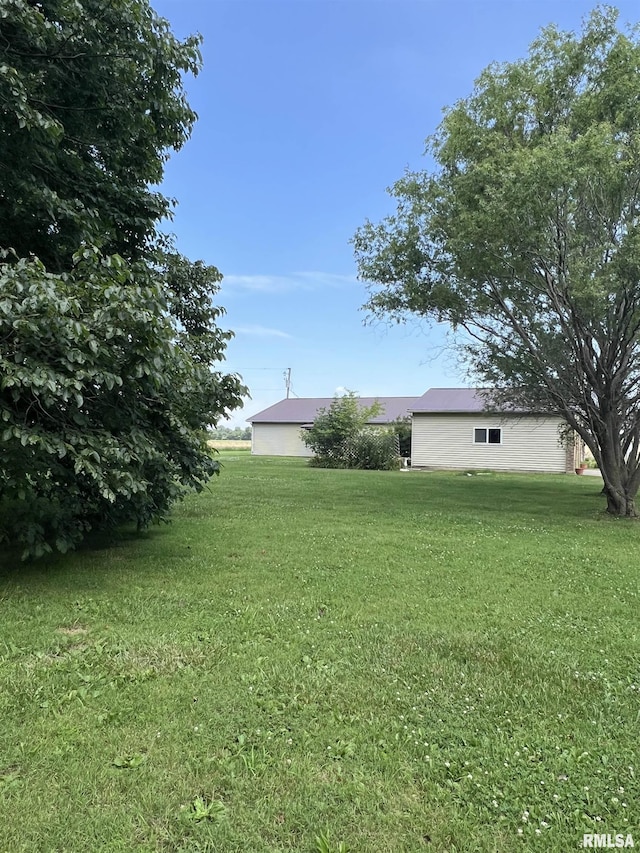 1251 State Route 37, Kell, IL 62853 - photo 10