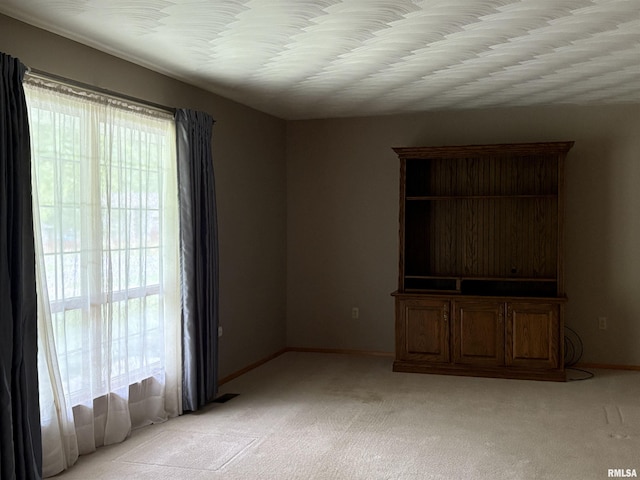 822 N 24th St, Murphysboro, IL 62966 - unfurnished room featuring light carpet