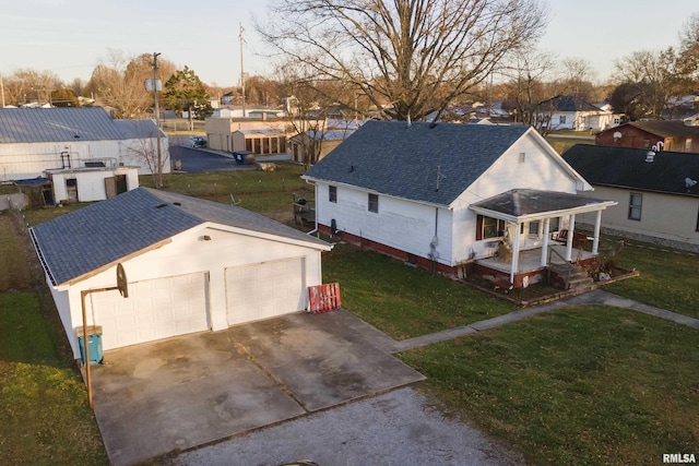 402 S Clay St, Sesser, IL 62884 - aerial view of residential area