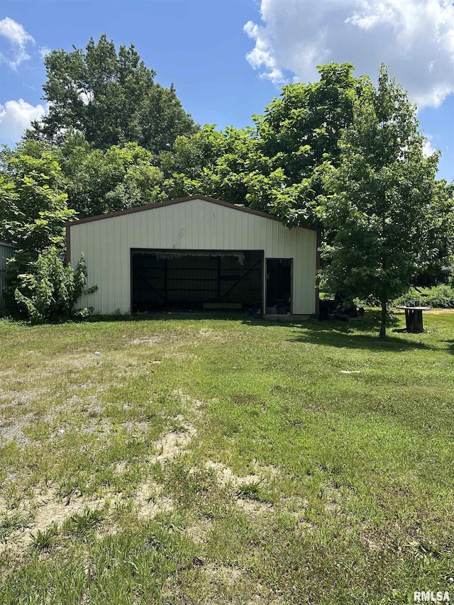 303 N Otis St, Marion, IL 62959