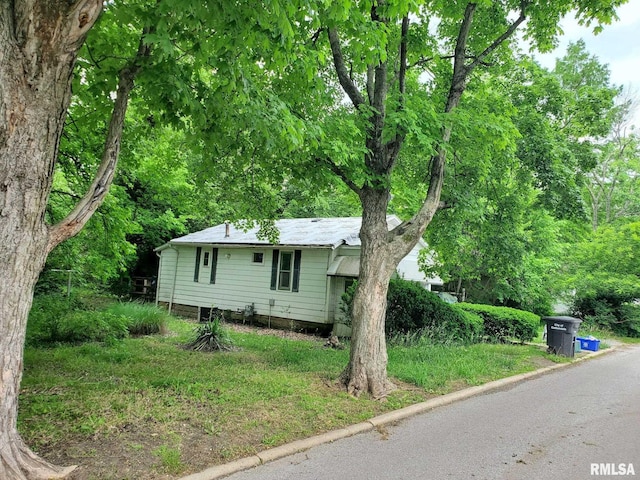 605 N Carico St, Carbondale, IL 62901 - view of front of property