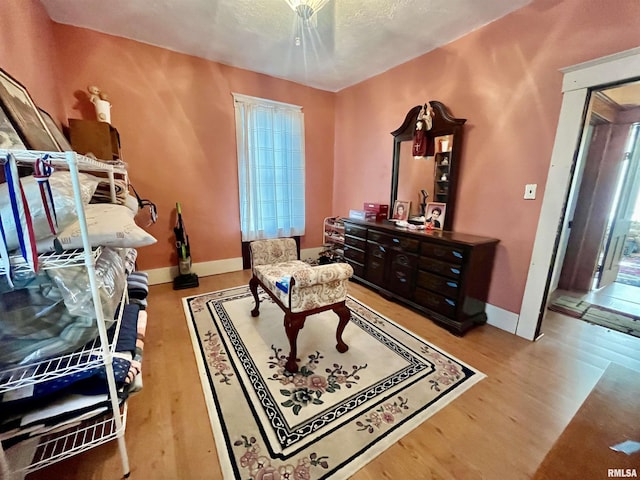 850 Joppa N Ave, Joppa, IL 62953 - sitting room featuring wood finished floors and a textured ceiling