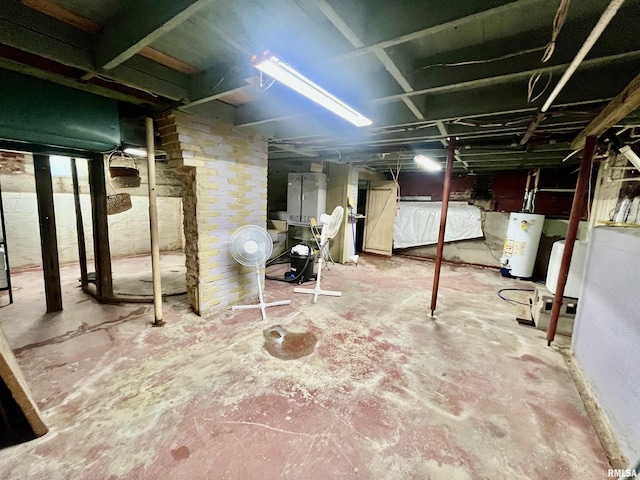 850 Joppa N Ave, Joppa, IL 62953 - basement with water heater