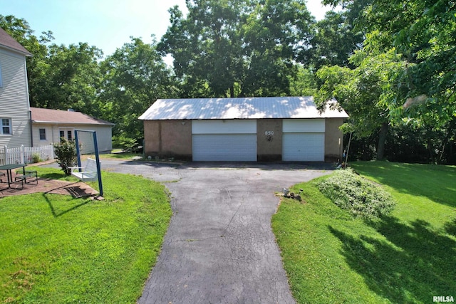 850 Joppa N Ave, Joppa, IL 62953 - view of detached garage