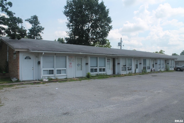 511 S Rawlings St Unit 10, Carbondale, IL 62901 - photo 1