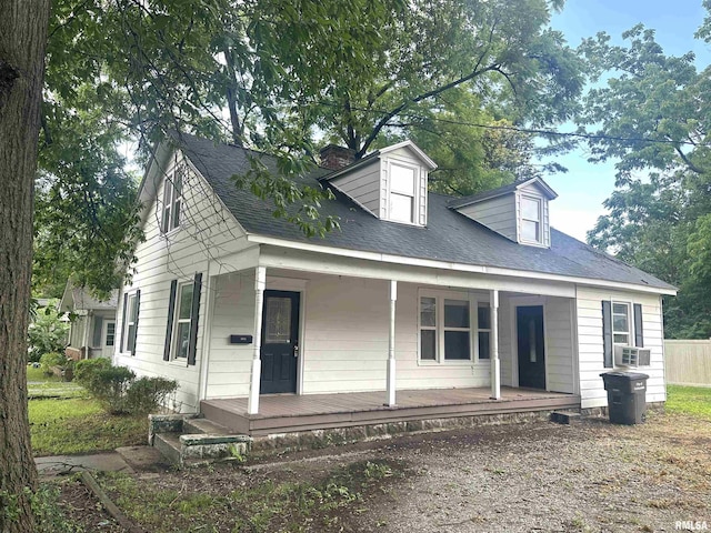 604 W Walnut St, Carbondale, IL 62901 - photo 1