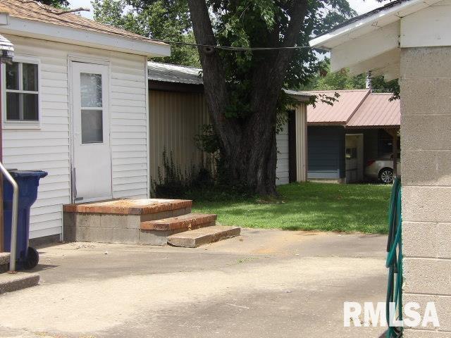 1509 E 4th St, West Frankfort, IL 62896 - photo 32