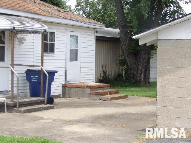 1509 E 4th St, West Frankfort, IL 62896 - photo 34