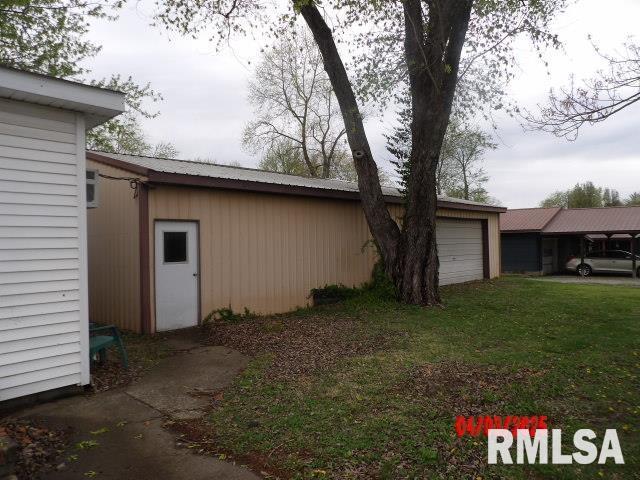 1509 E 4th St, West Frankfort, IL 62896 - photo 8