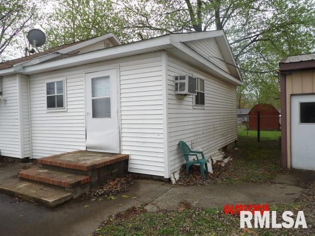 1509 E 4th St, West Frankfort, IL 62896 - photo 10