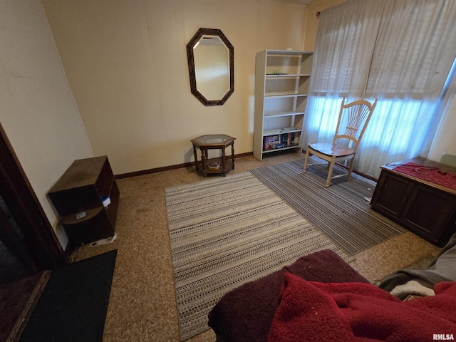 2316 W Main St, Salem, IL 62881 - living area featuring carpet and baseboards