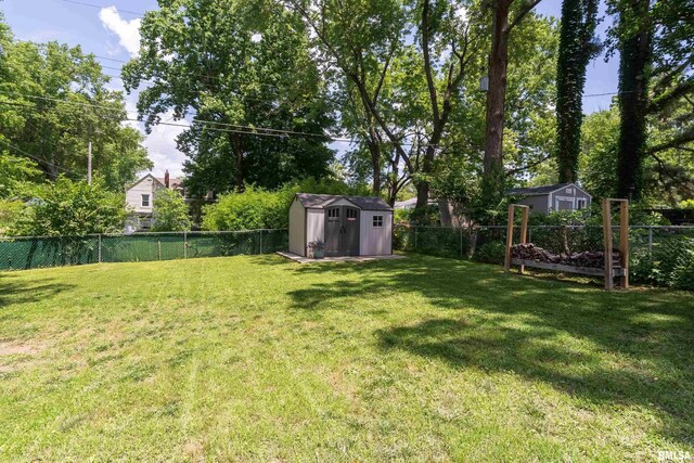 1214 W Carter St, Carbondale, IL 62901 - photo 25