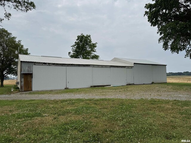 3100 Ava Rd, Murphysboro, IL 62994 - view of pole building with a yard