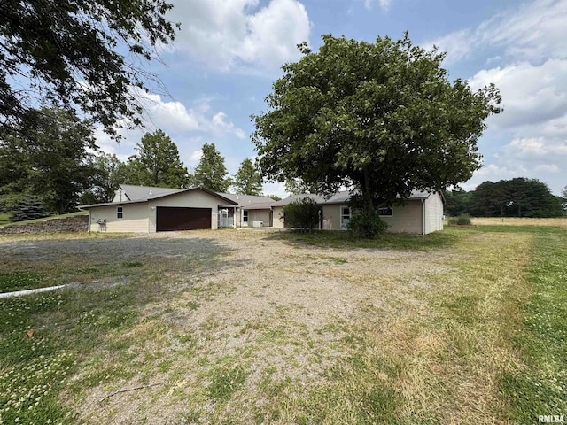 3100 Ava Rd, Murphysboro, IL 62994 - view of front of property with a garage