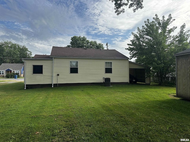 420 Mcfall St, Benton, IL 62812 - photo 10