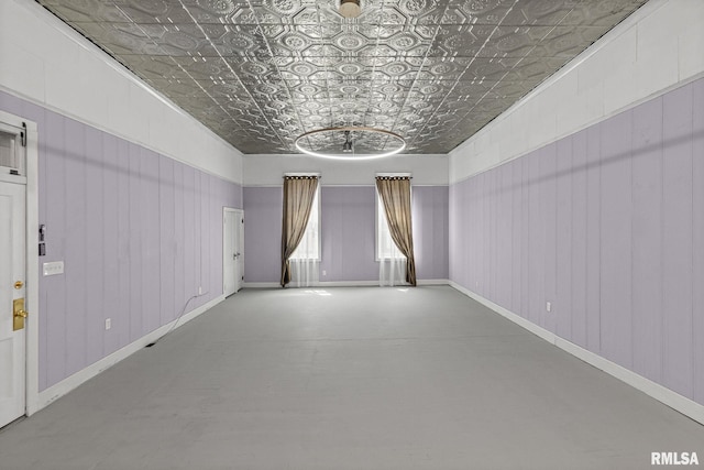 6 S Division St, Duquoin, IL 62832 - spare room featuring an ornate ceiling